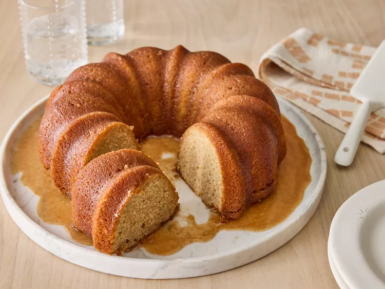 Buttery Cinnamon Cake